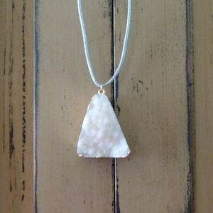 Quartz crystal pendant w rope